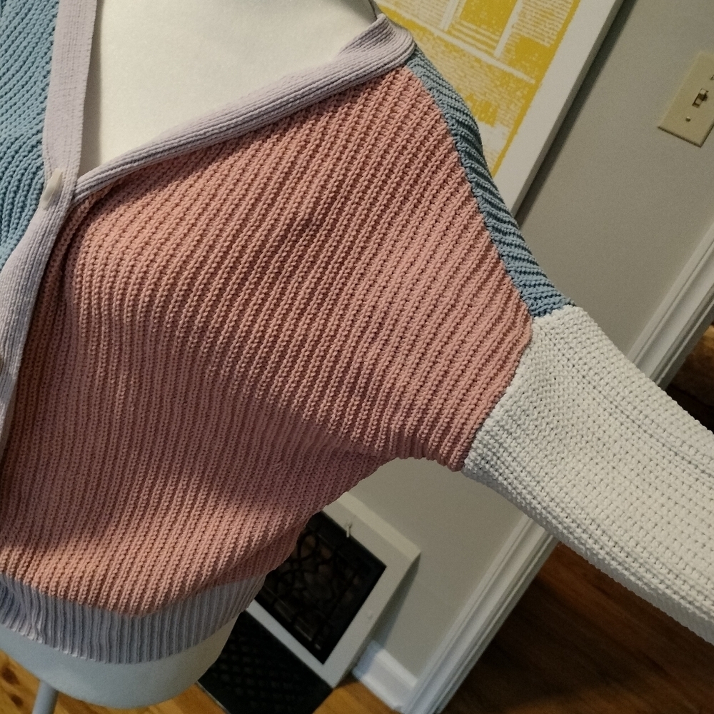 Moon & Madison Colorblock Sweater - Picture 3 of 7